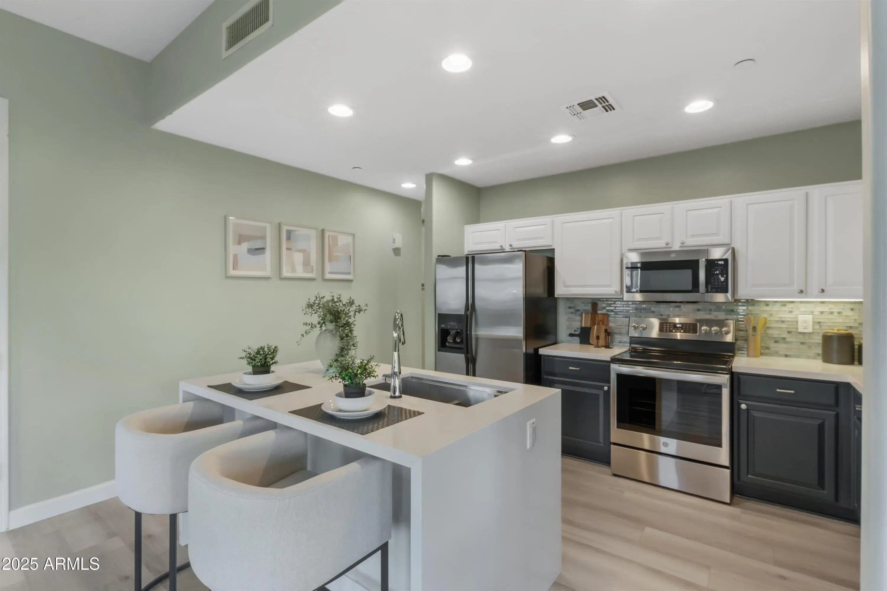 Photo of Listing #6962555