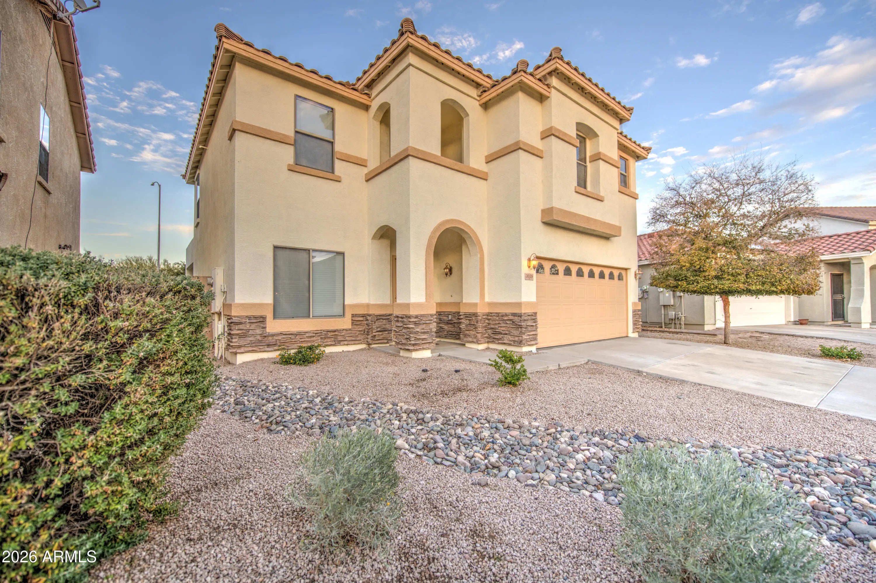 Photo of Listing #6966075