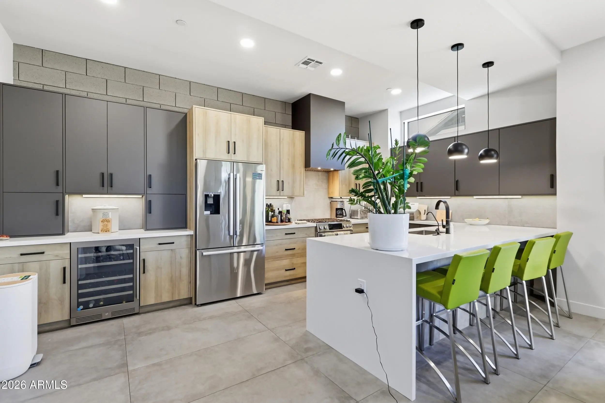 Photo of Listing #6969960