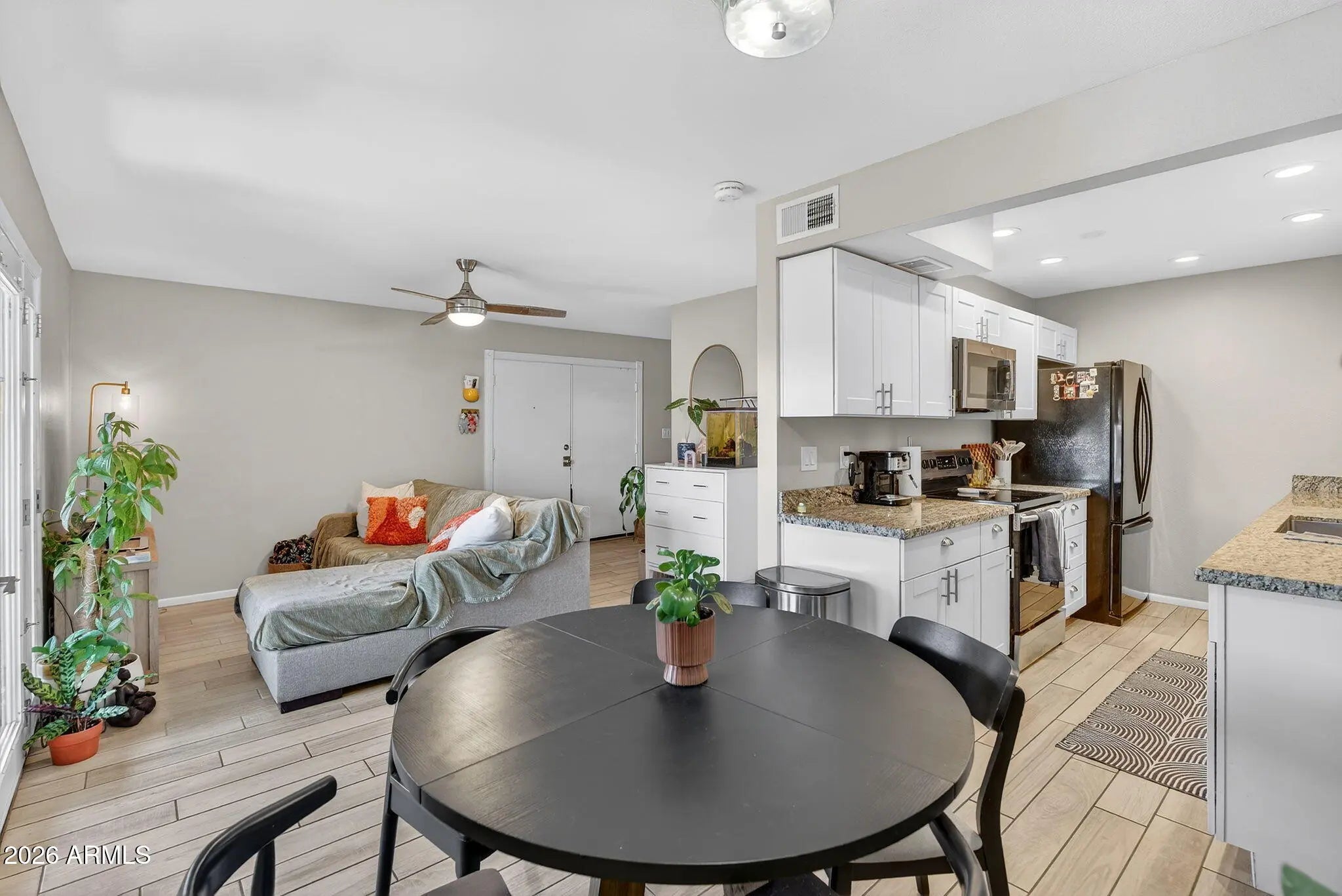 Photo of Listing #6973324