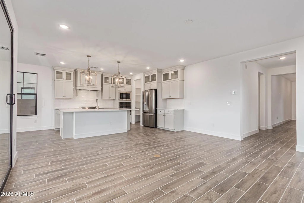 2451 W Los Arboles Place, Chandler