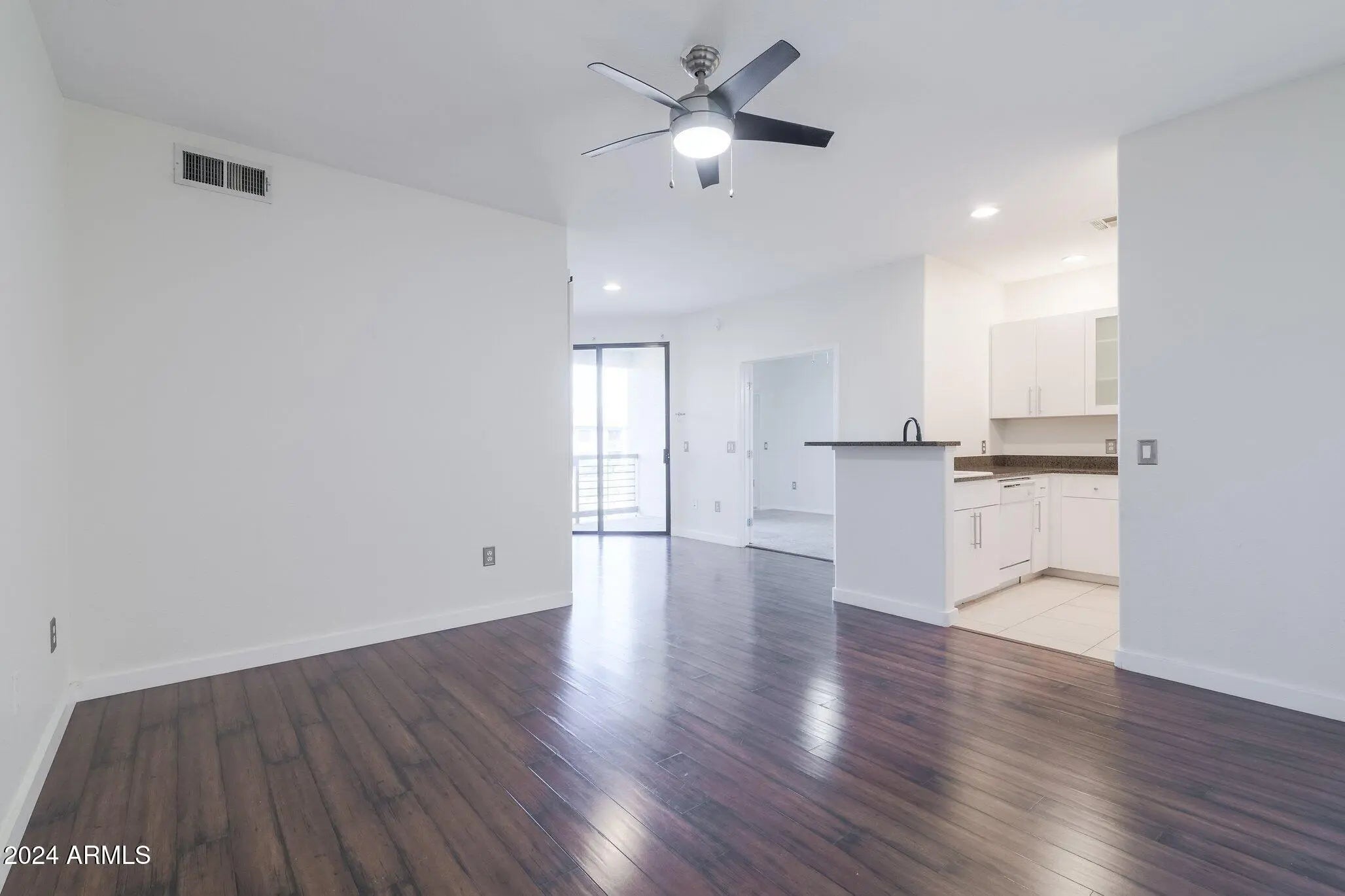 Photo of Listing #6962868