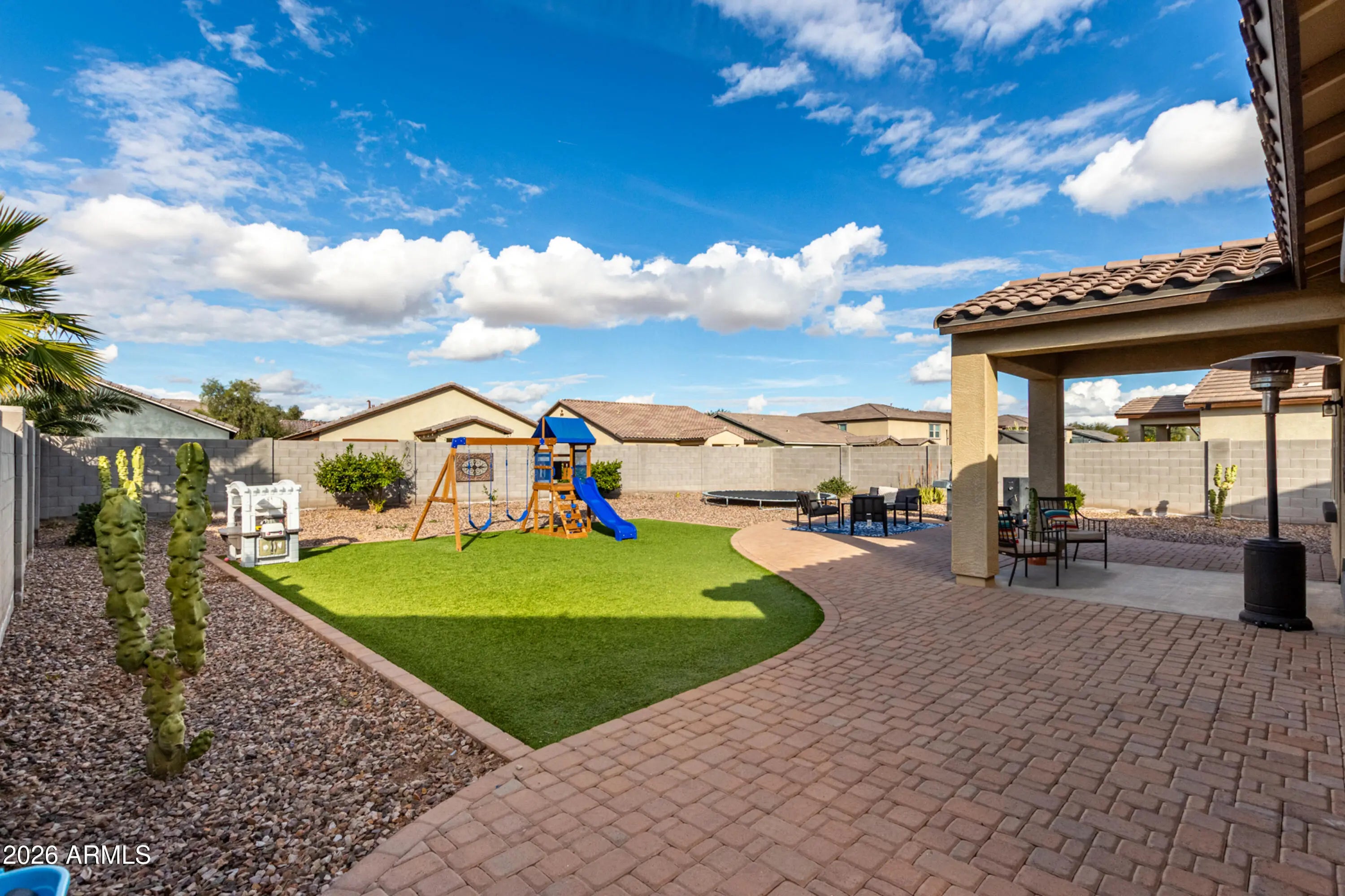 Photo of Listing #6963096