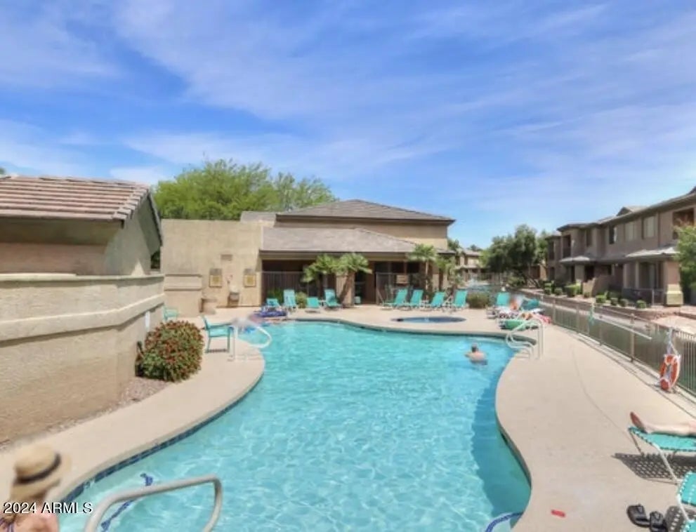 Photo of Listing #6963043