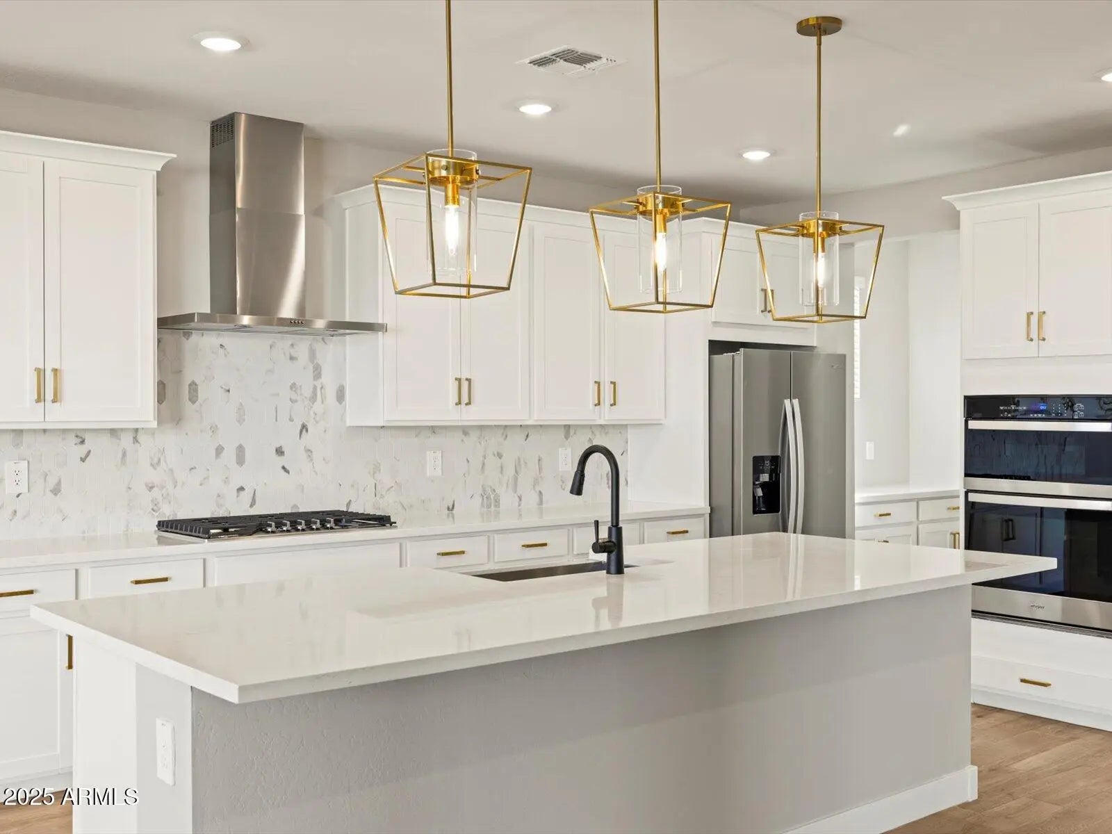 Photo of Listing #6963179