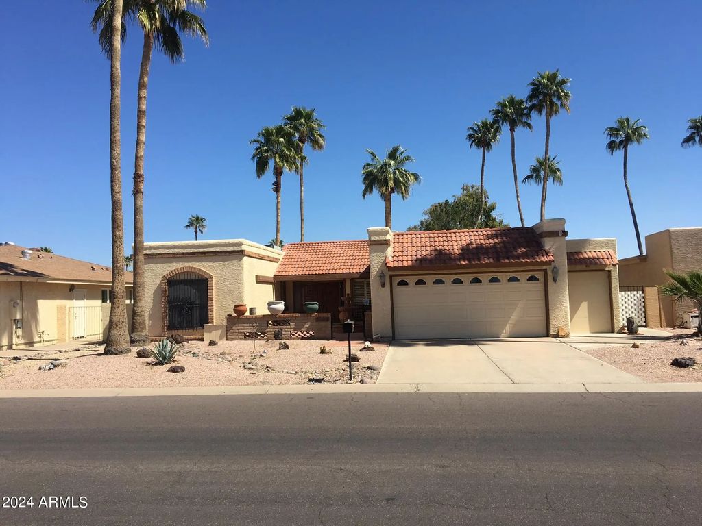 26005 S Howard Drive, Sun Lakes