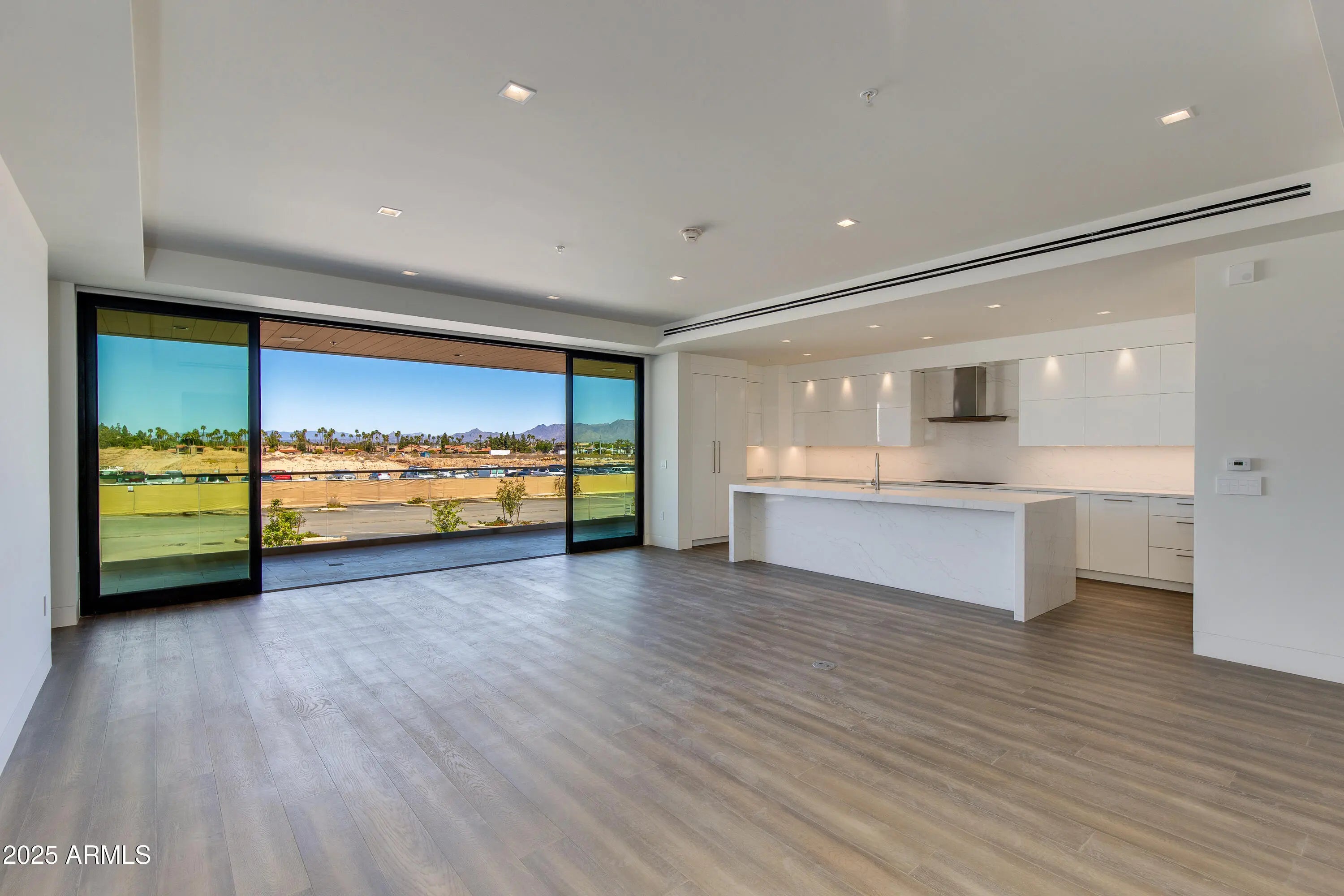 Photo of Listing #6963323