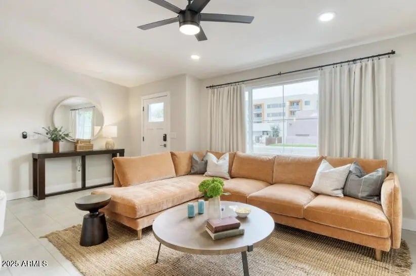 Photo of Listing #6963496