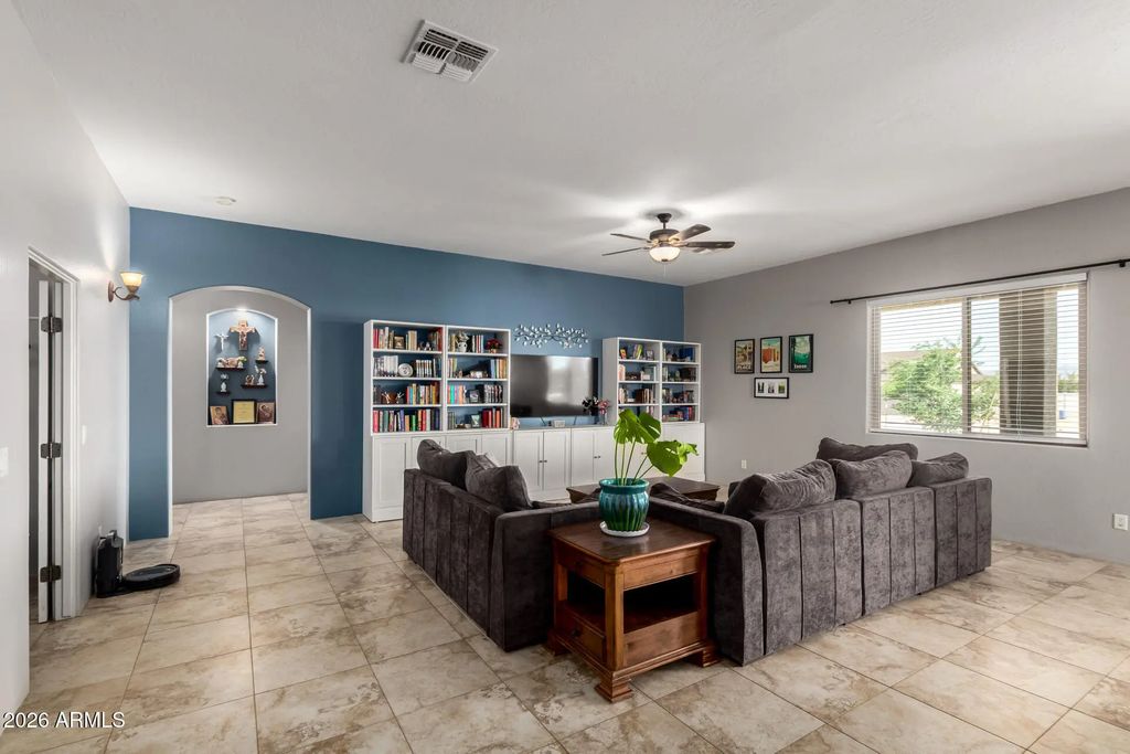 25535 W Hunter Drive, Wittmann