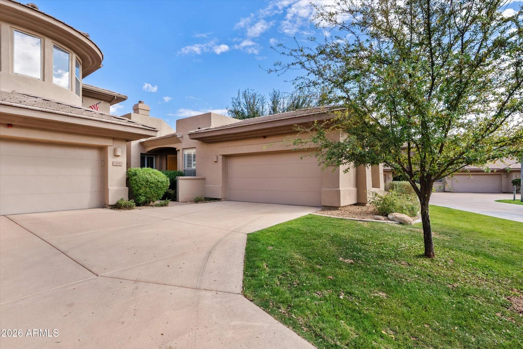 15240 N Clubgate Drive (unit 113), Scottsdale