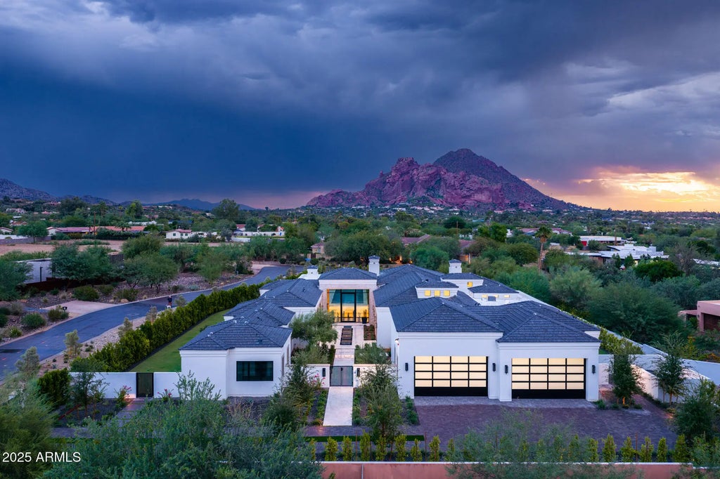 3653 E Camino Sin Nombre, Paradise Valley