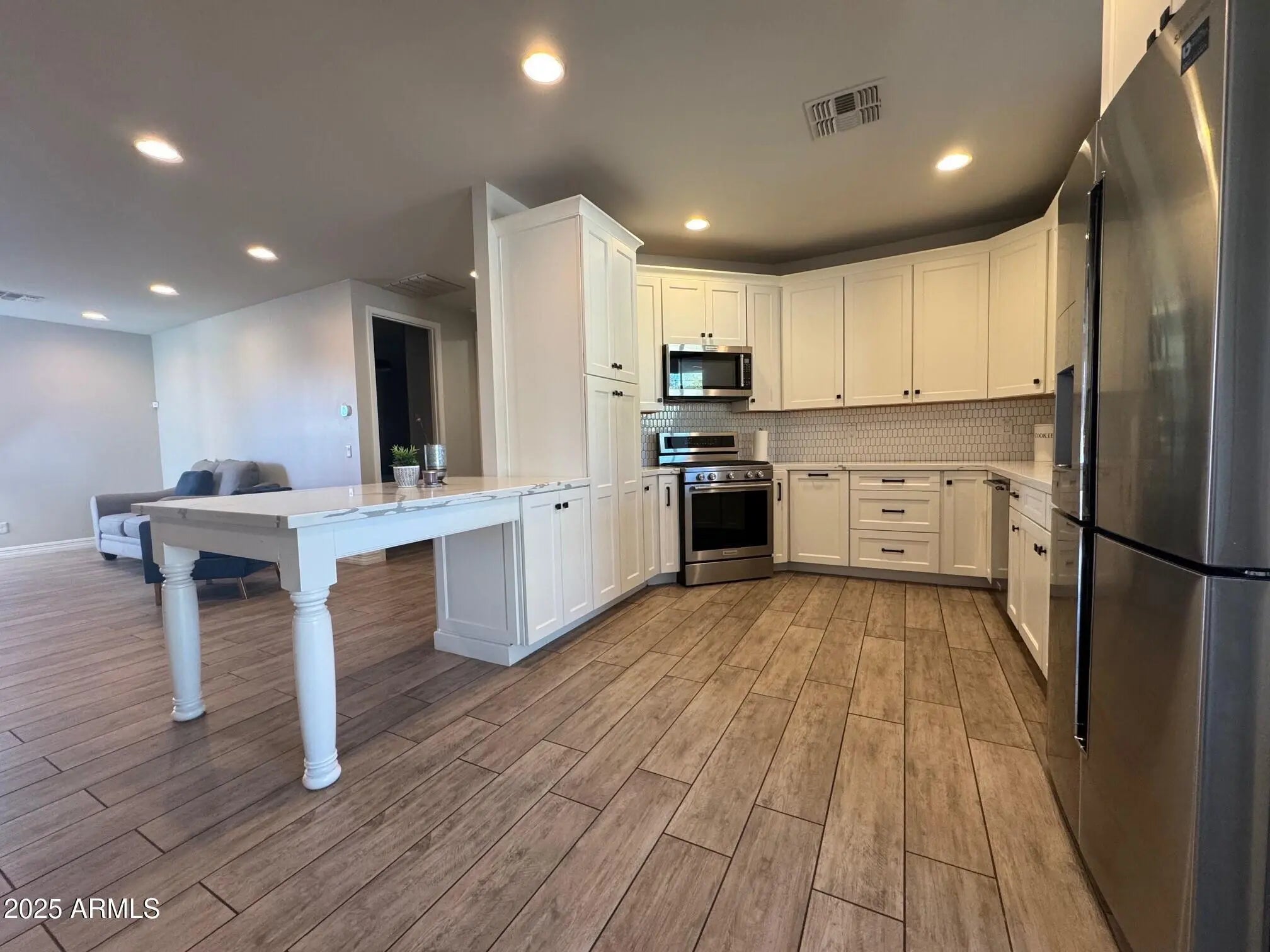 Photo of Listing #6972205