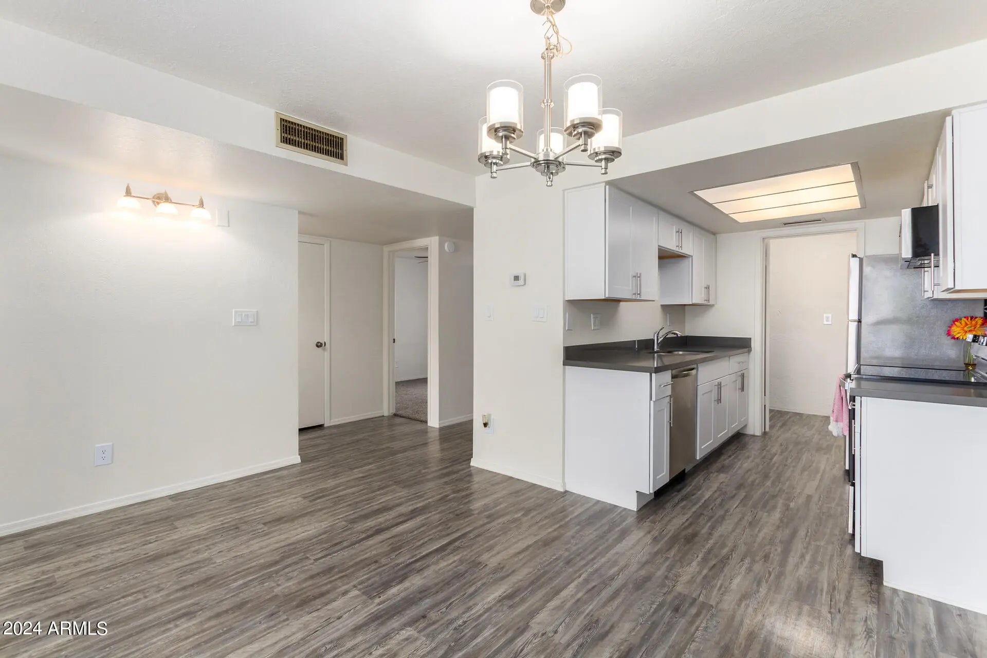 Photo of Listing #6963649