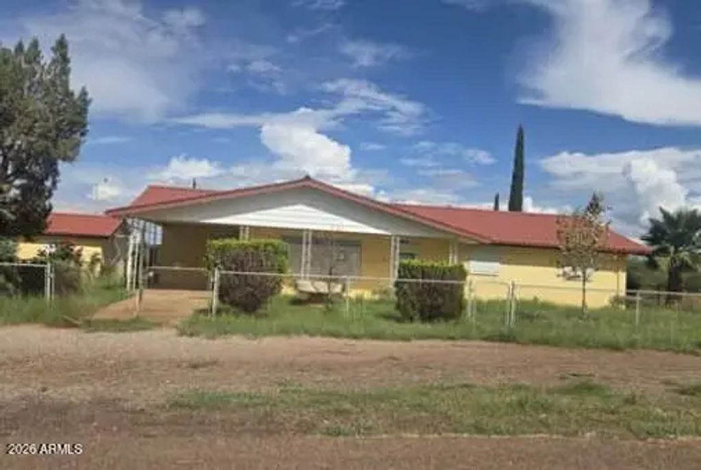 3765 S Humphrey Avenue, Naco