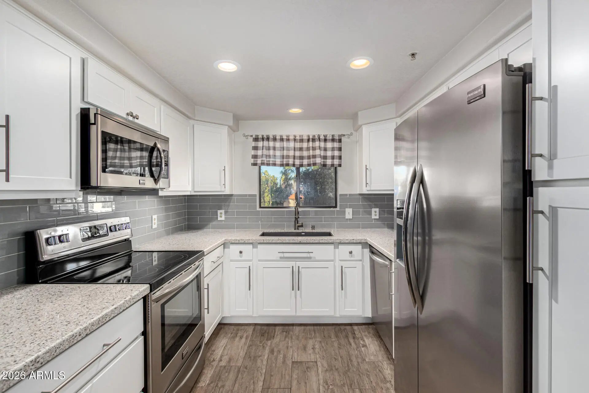 Photo of Listing #6969322