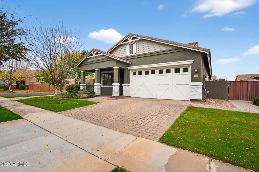 3075 E Appaloosa Road, Gilbert