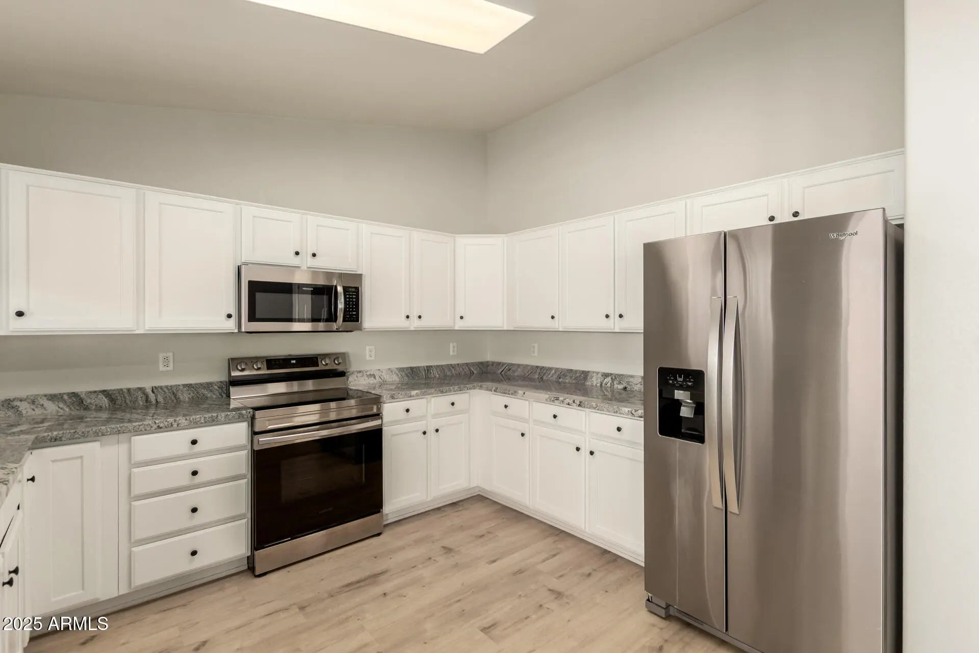 Photo of Listing #6978944