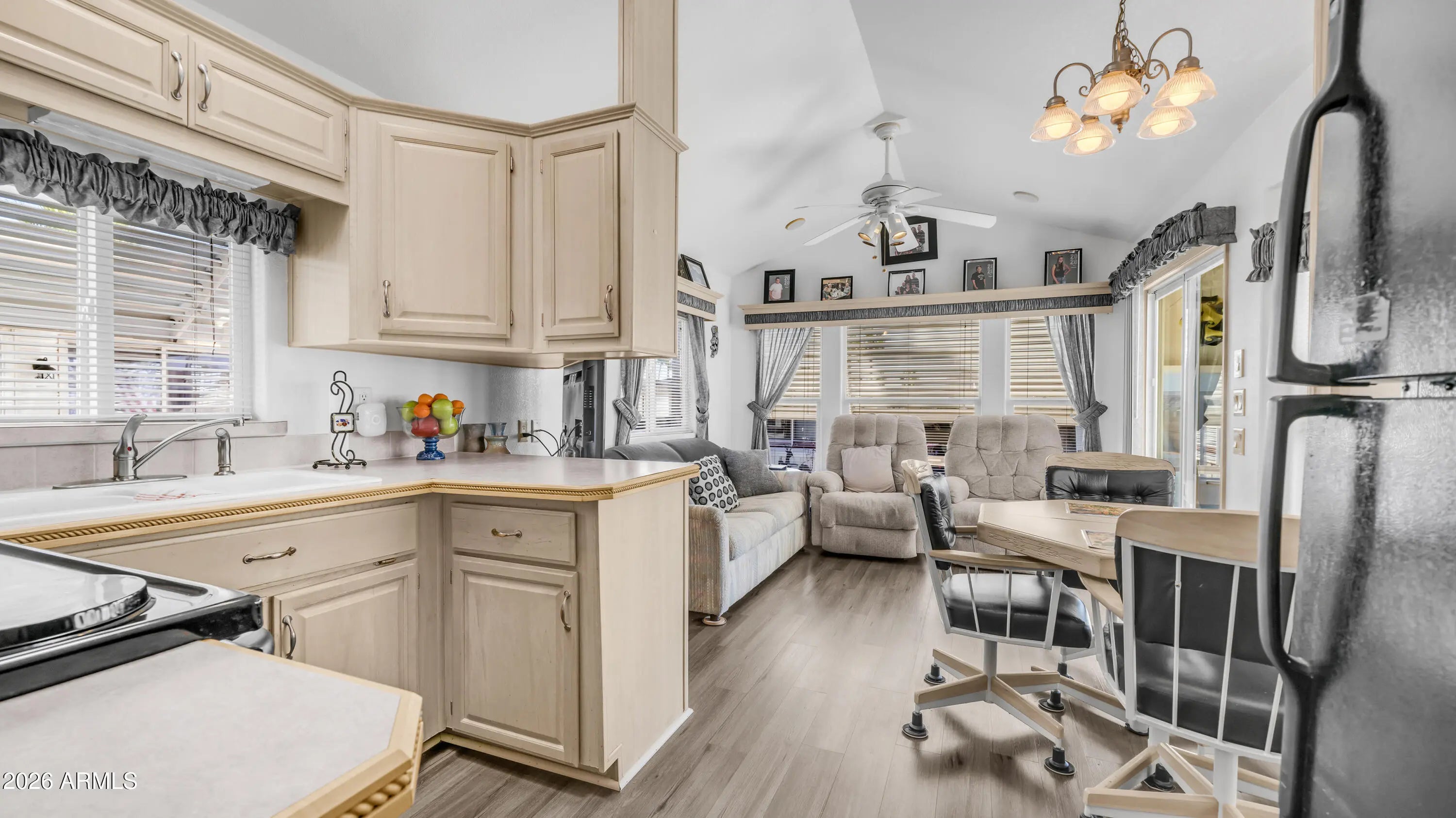 Photo of Listing #6966948