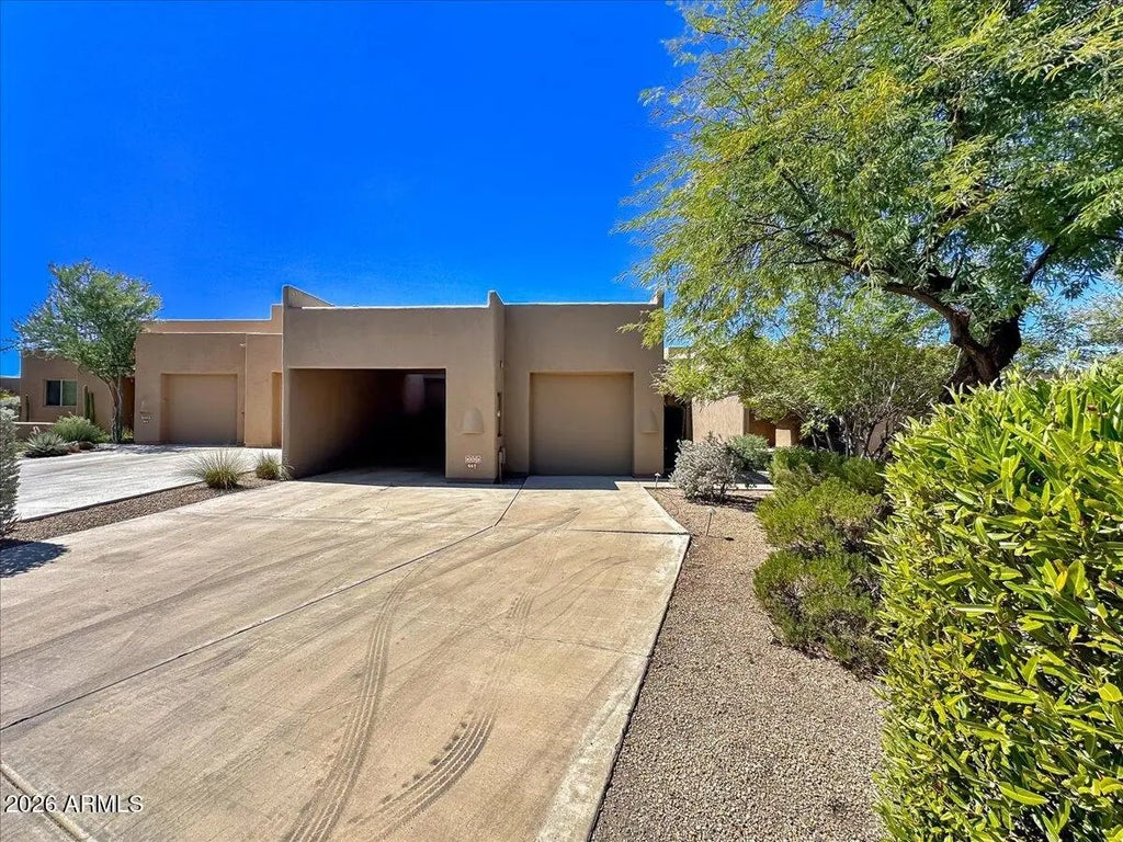9223 E Whitethorn Circle (unit 667), Scottsdale