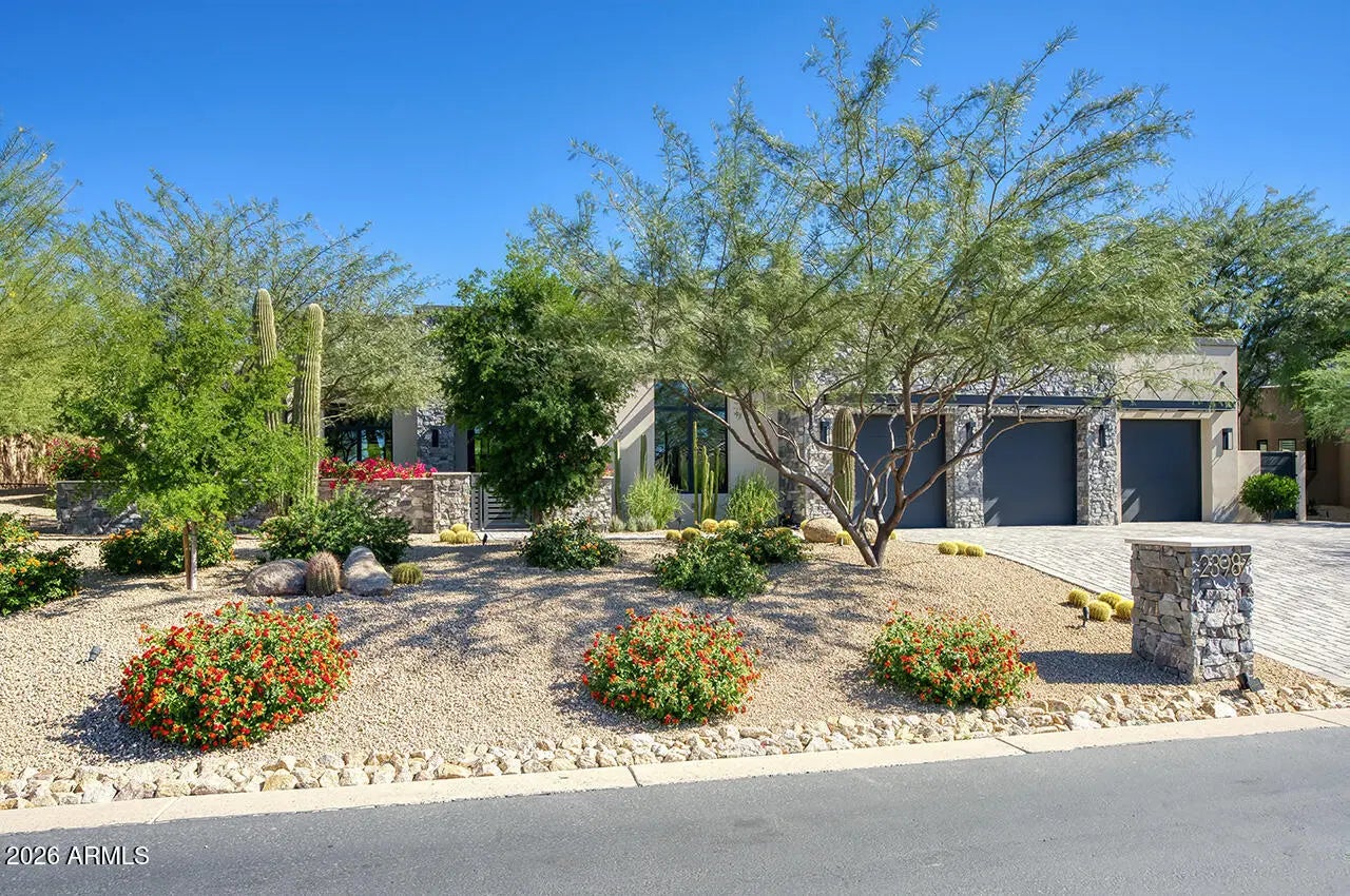 Photo of Listing #6968857