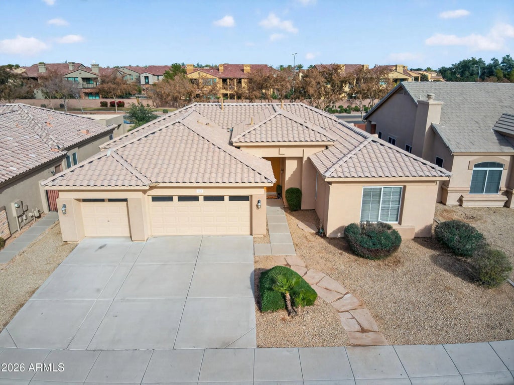 860 W Cherrywood Drive, Chandler