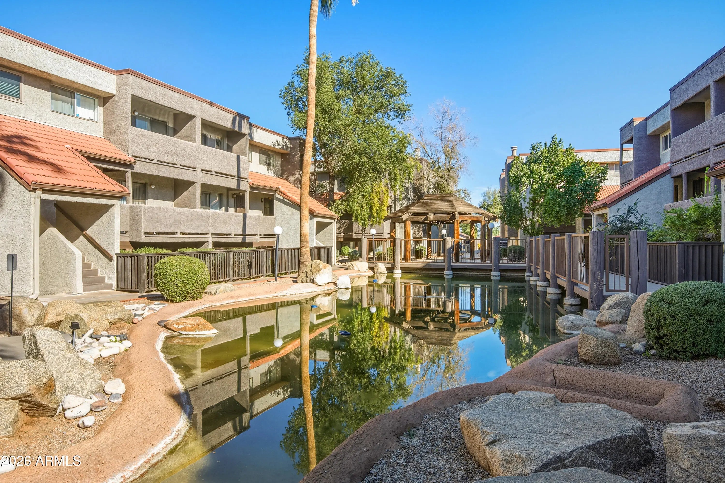 Photo of Listing #6969891