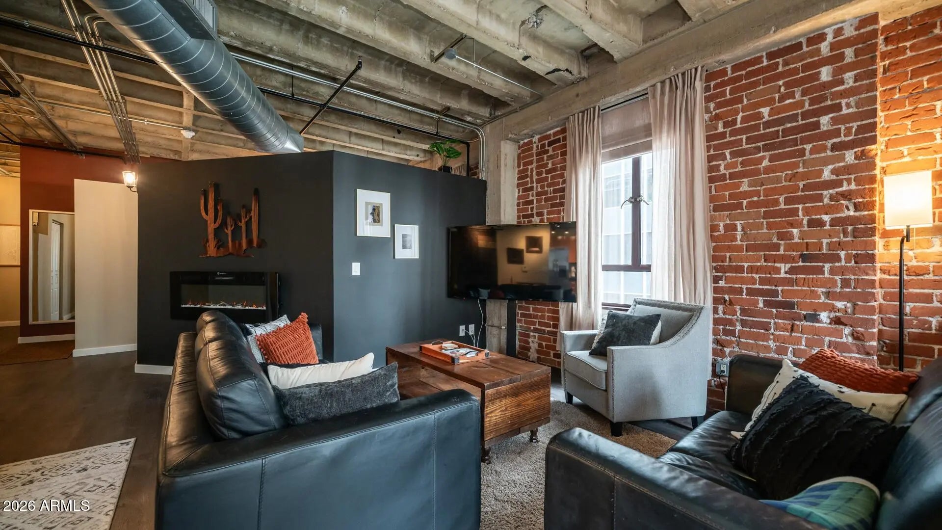 Photo of Listing #6969274