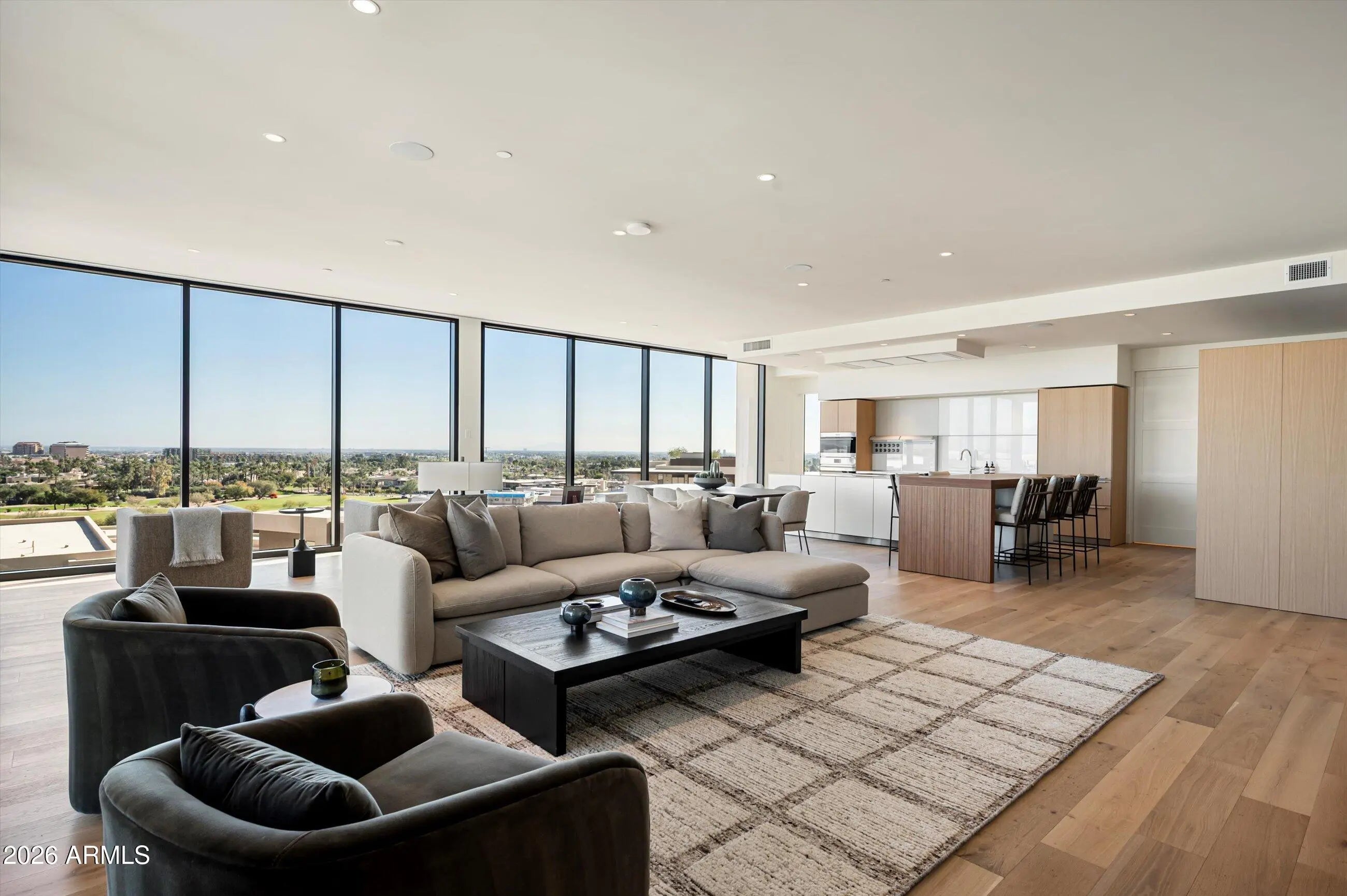 Photo of Listing #6967910