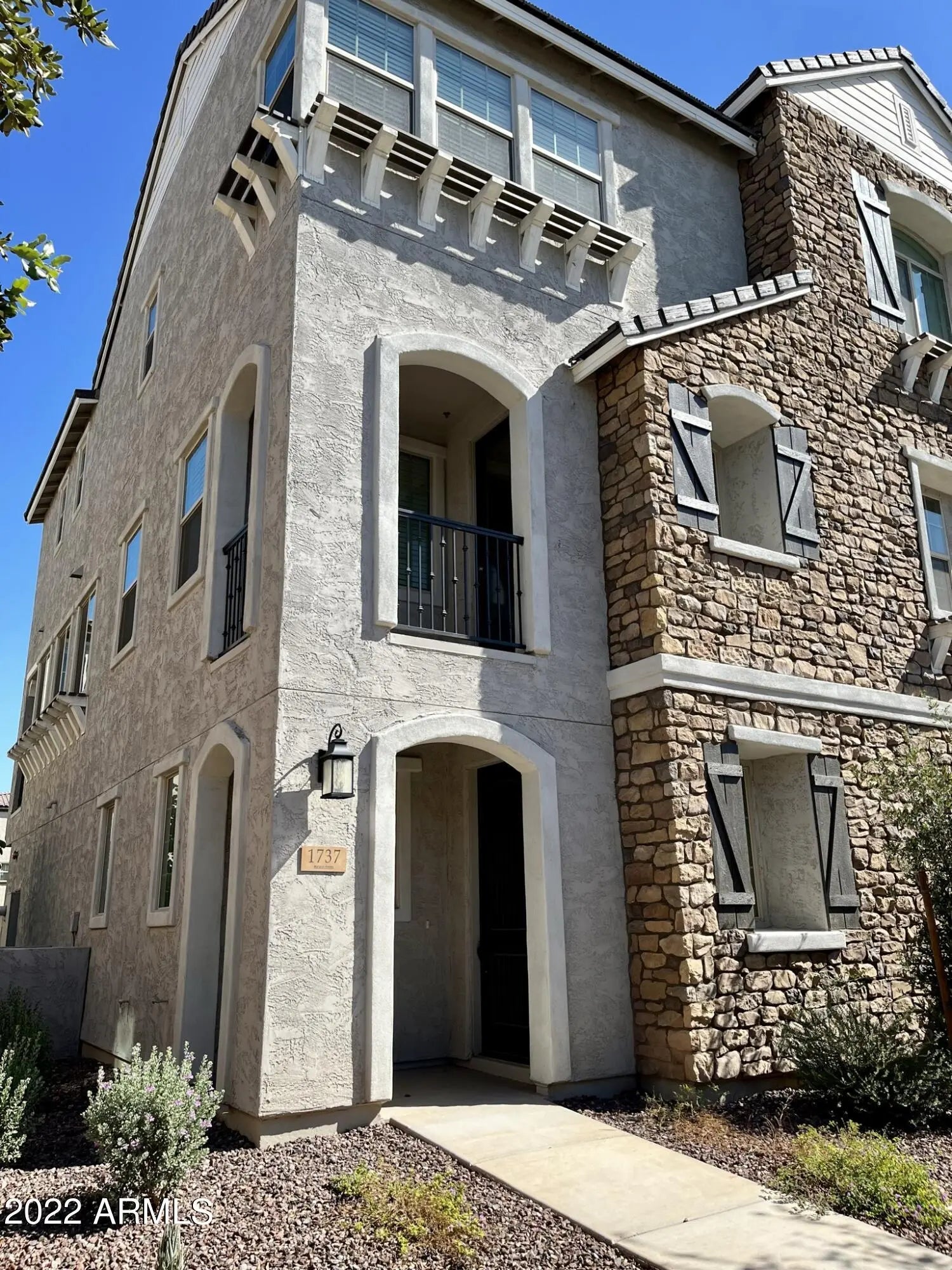 Photo of Listing #6965113