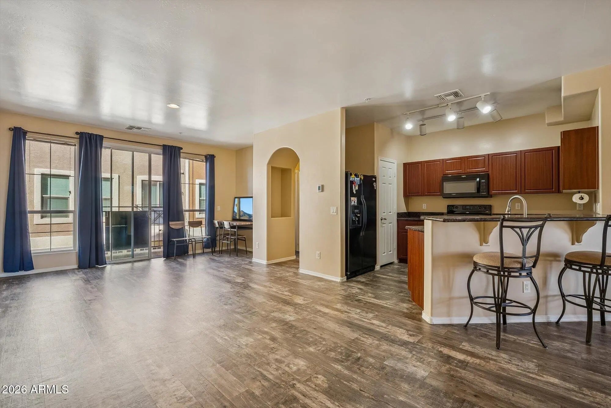 Photo of Listing #6975524