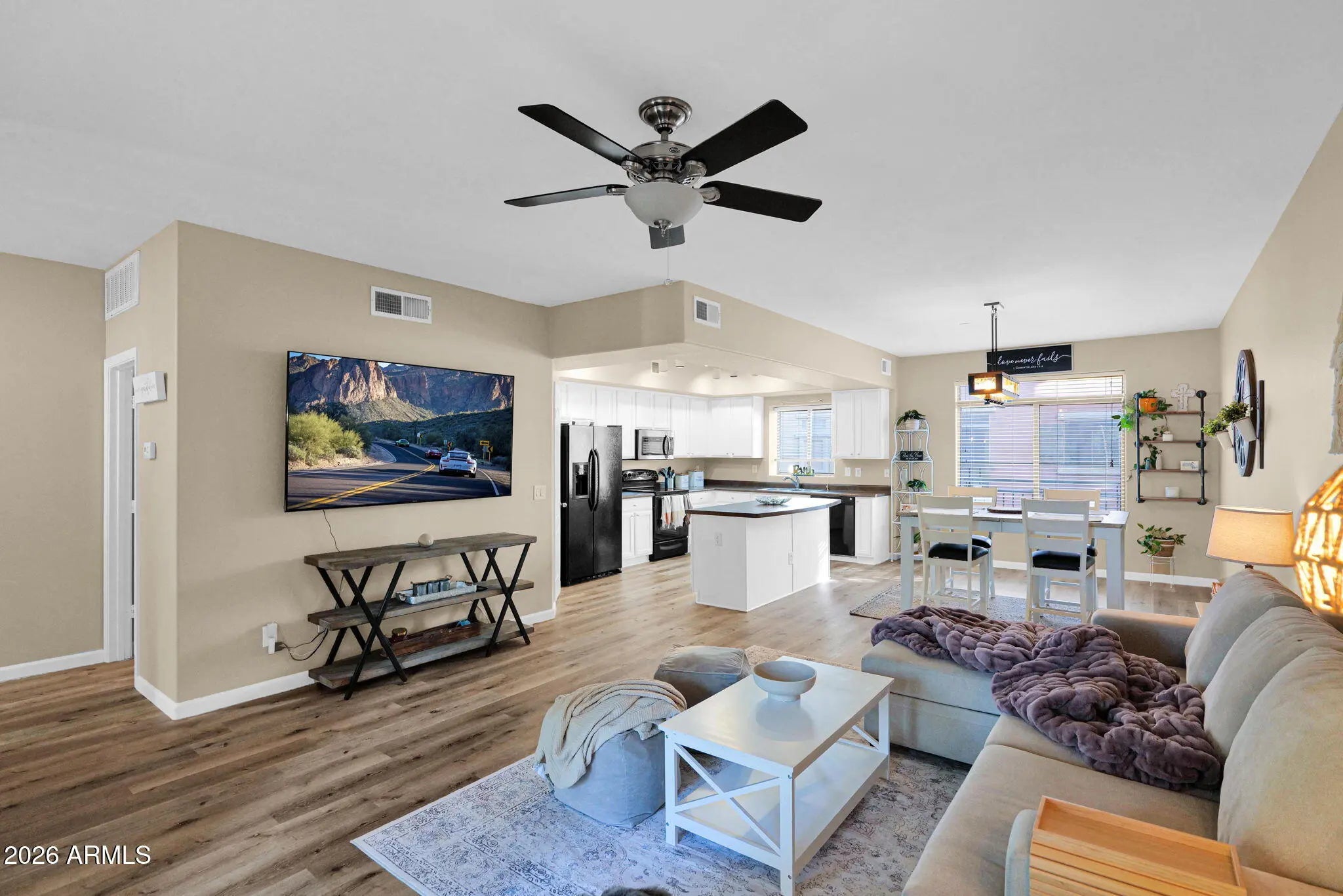 Photo of Listing #6973247