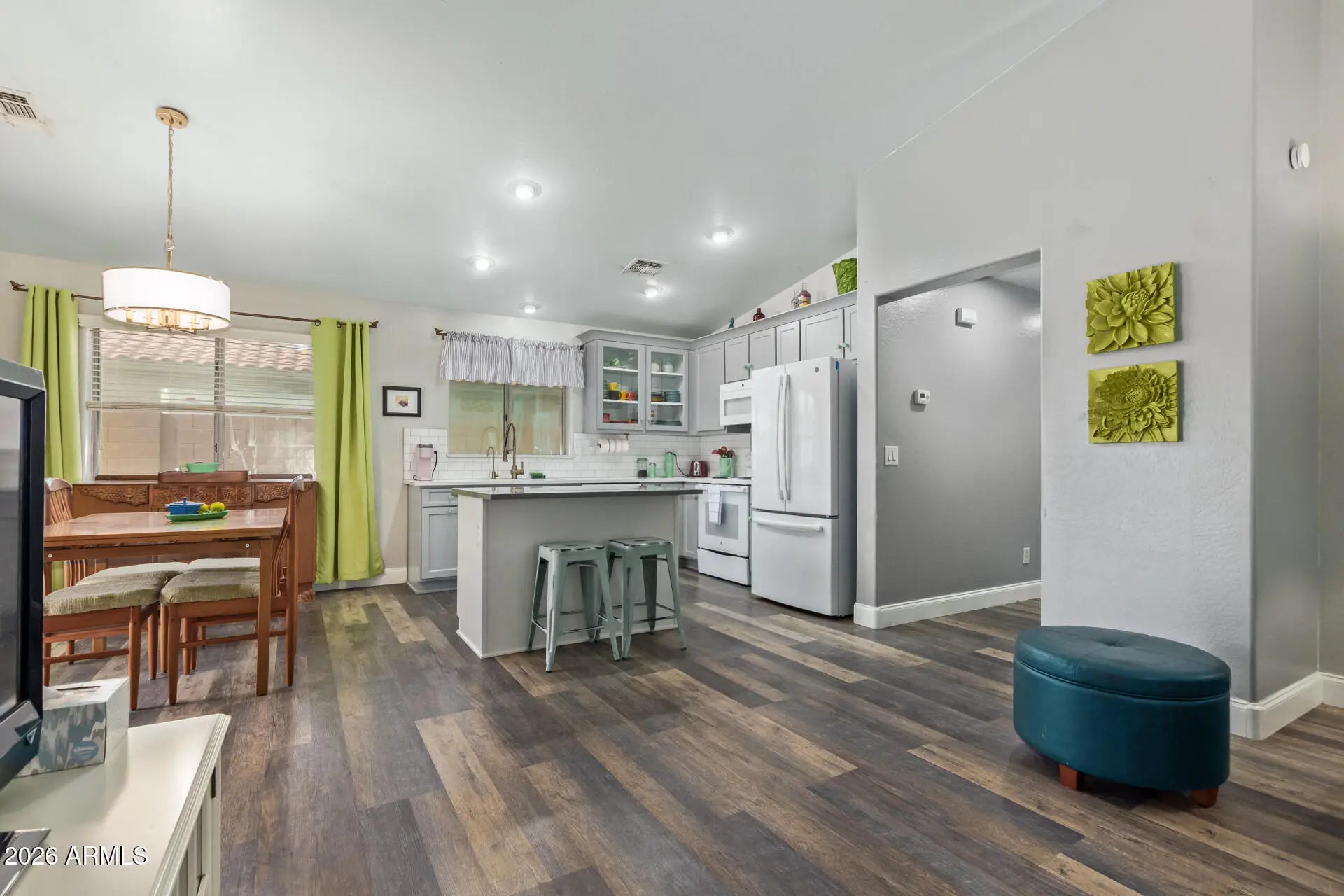 Photo of Listing #6969192