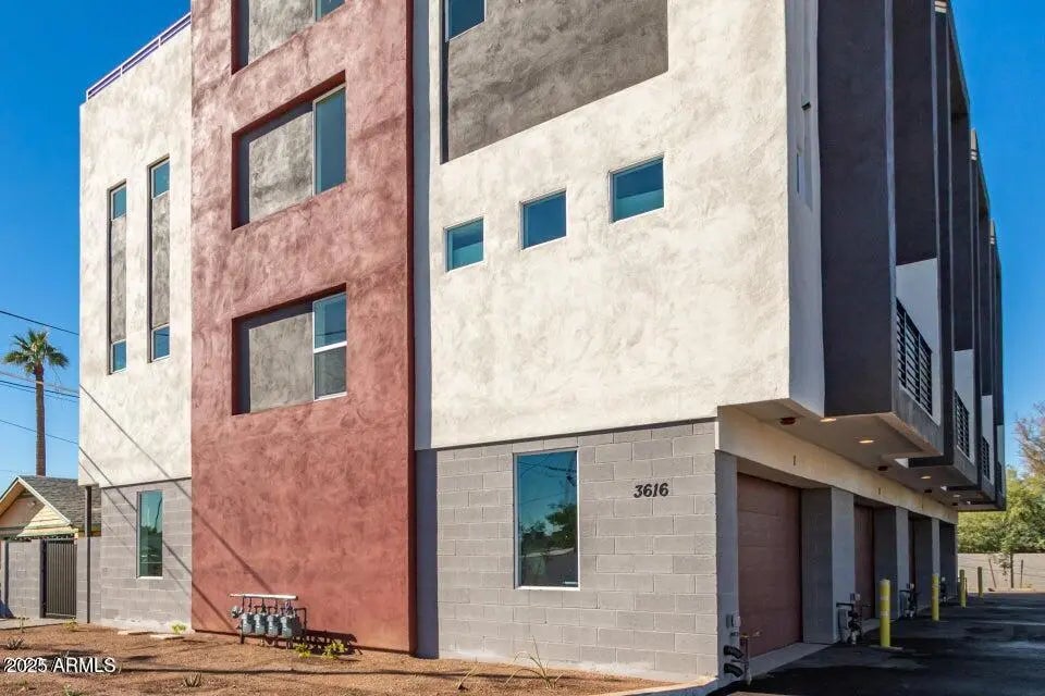 Photo of Listing #6965389