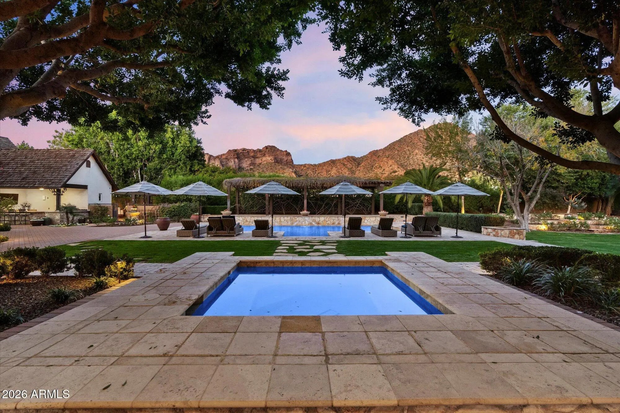 Photo of Listing #6970872