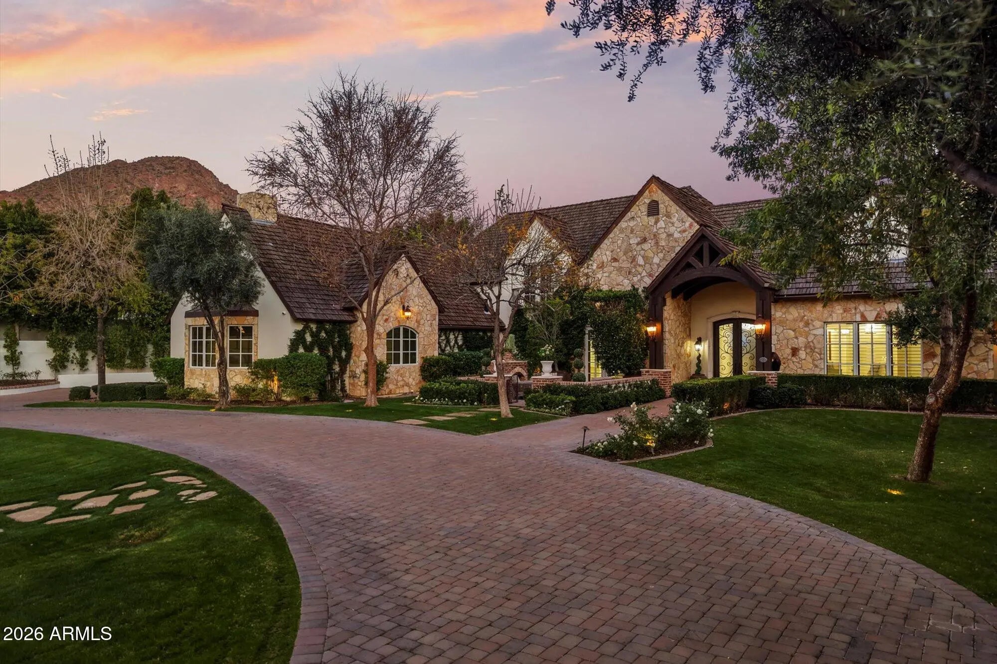 Photo of Listing #6970872