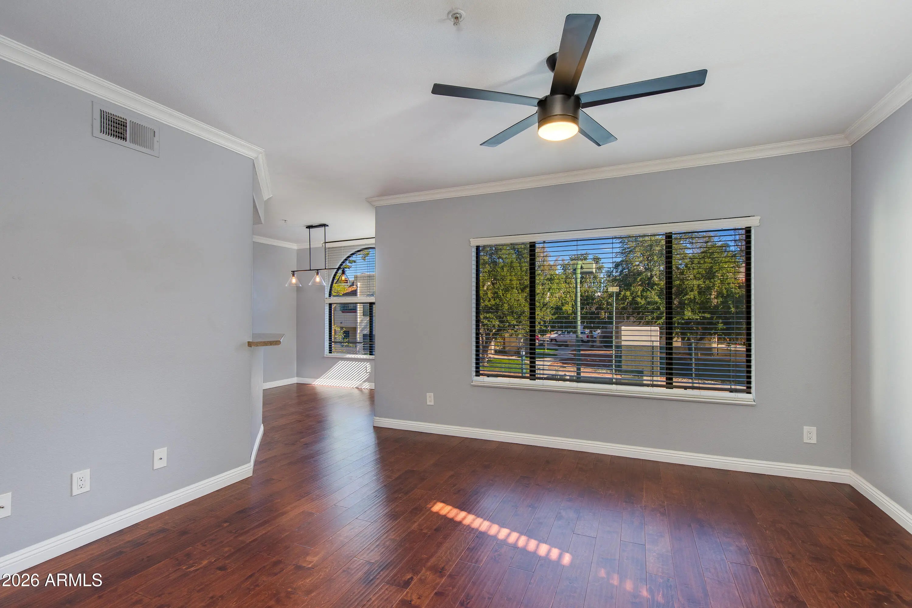 Photo of Listing #6966597