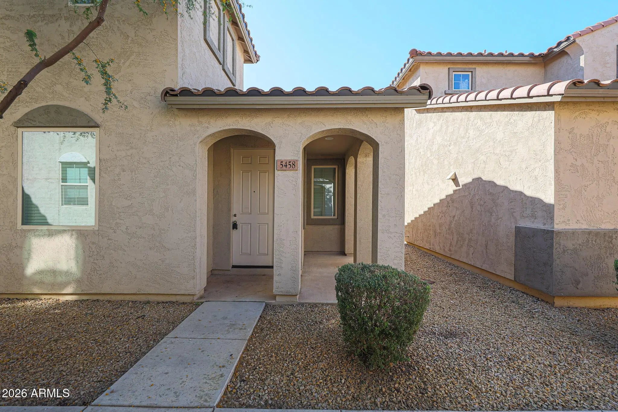 Photo of Listing #6997955