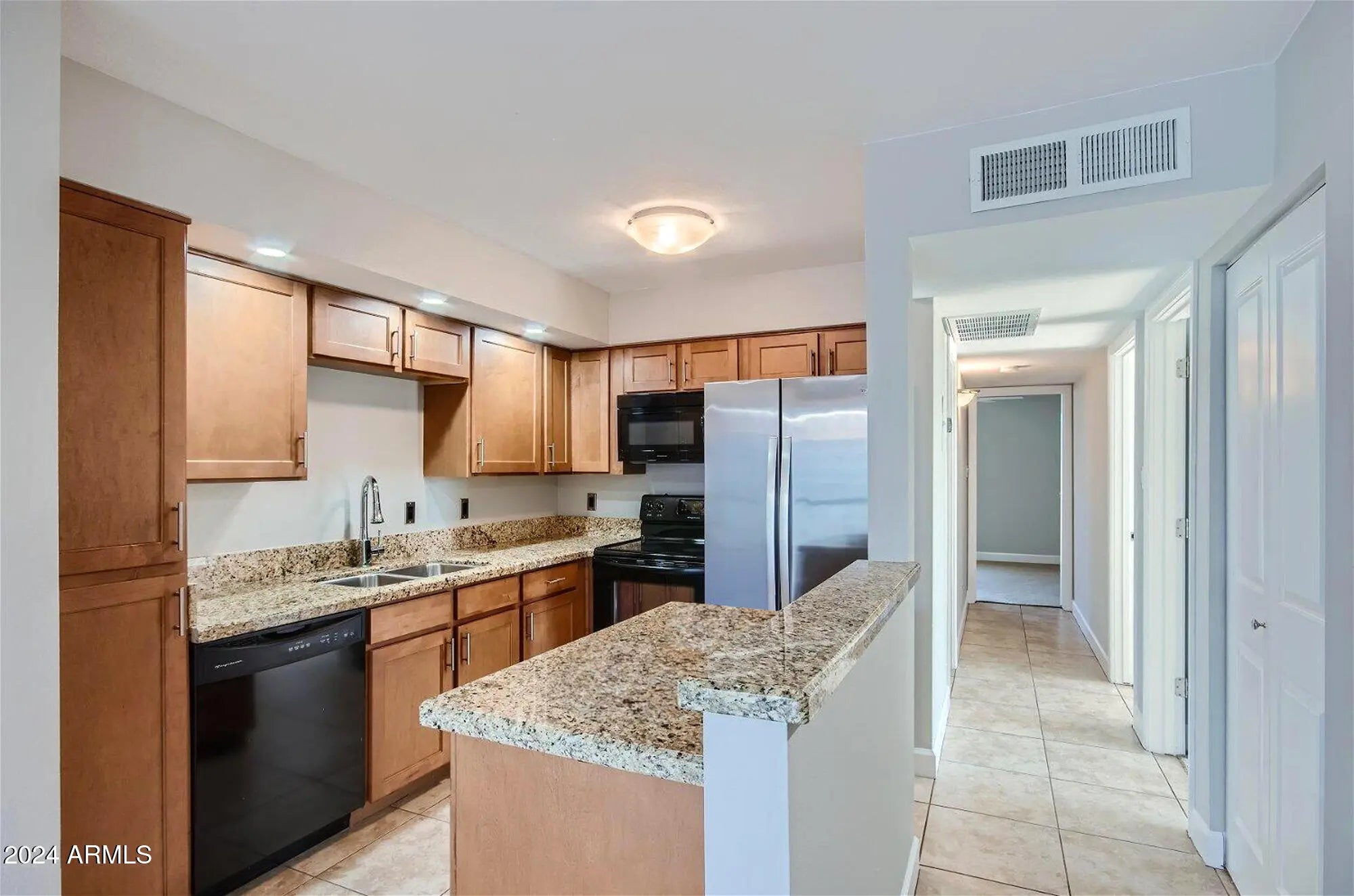 Photo of Listing #6966843