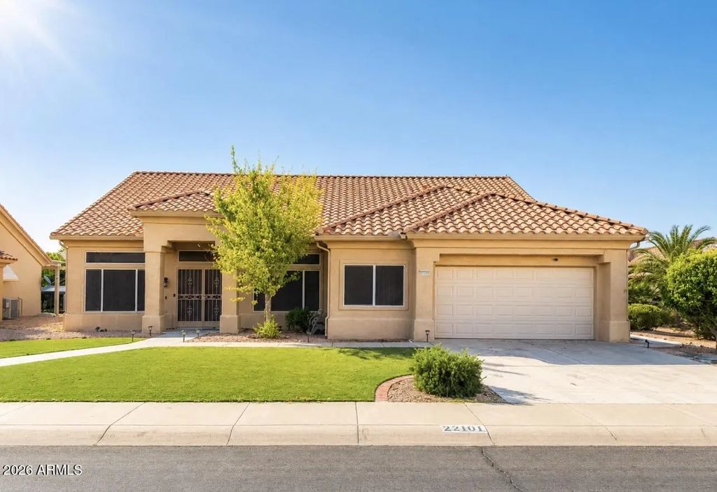 22101 N Veterans Drive, Sun City West