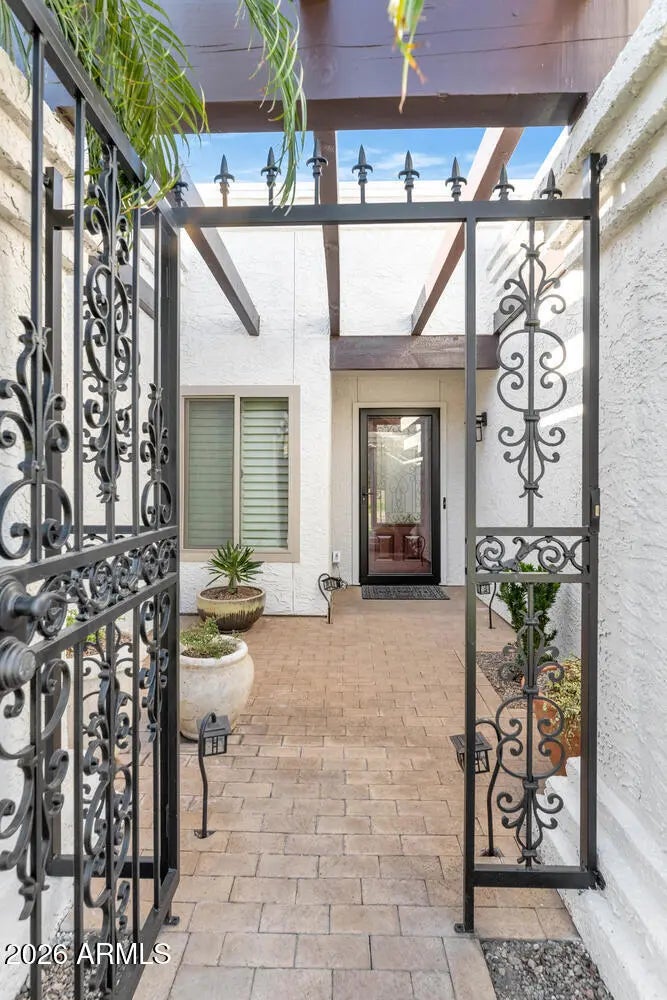 Photo of Listing #6989028