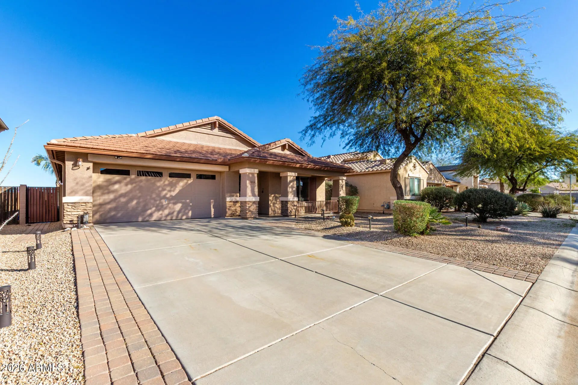 Photo of Listing #6969029