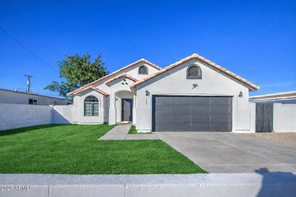 2302 E Alta Vista Road, Phoenix