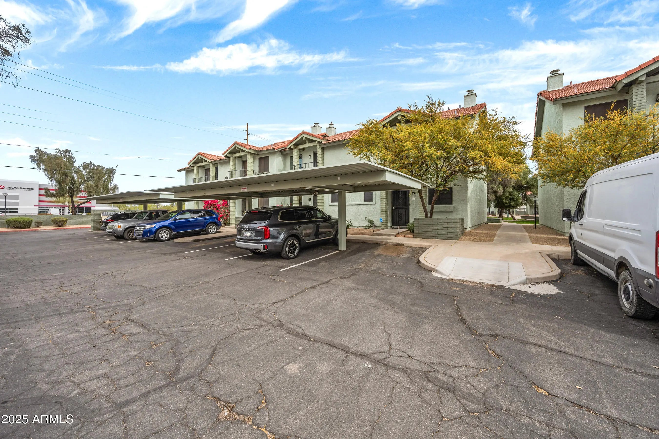 Photo of Listing #6965707