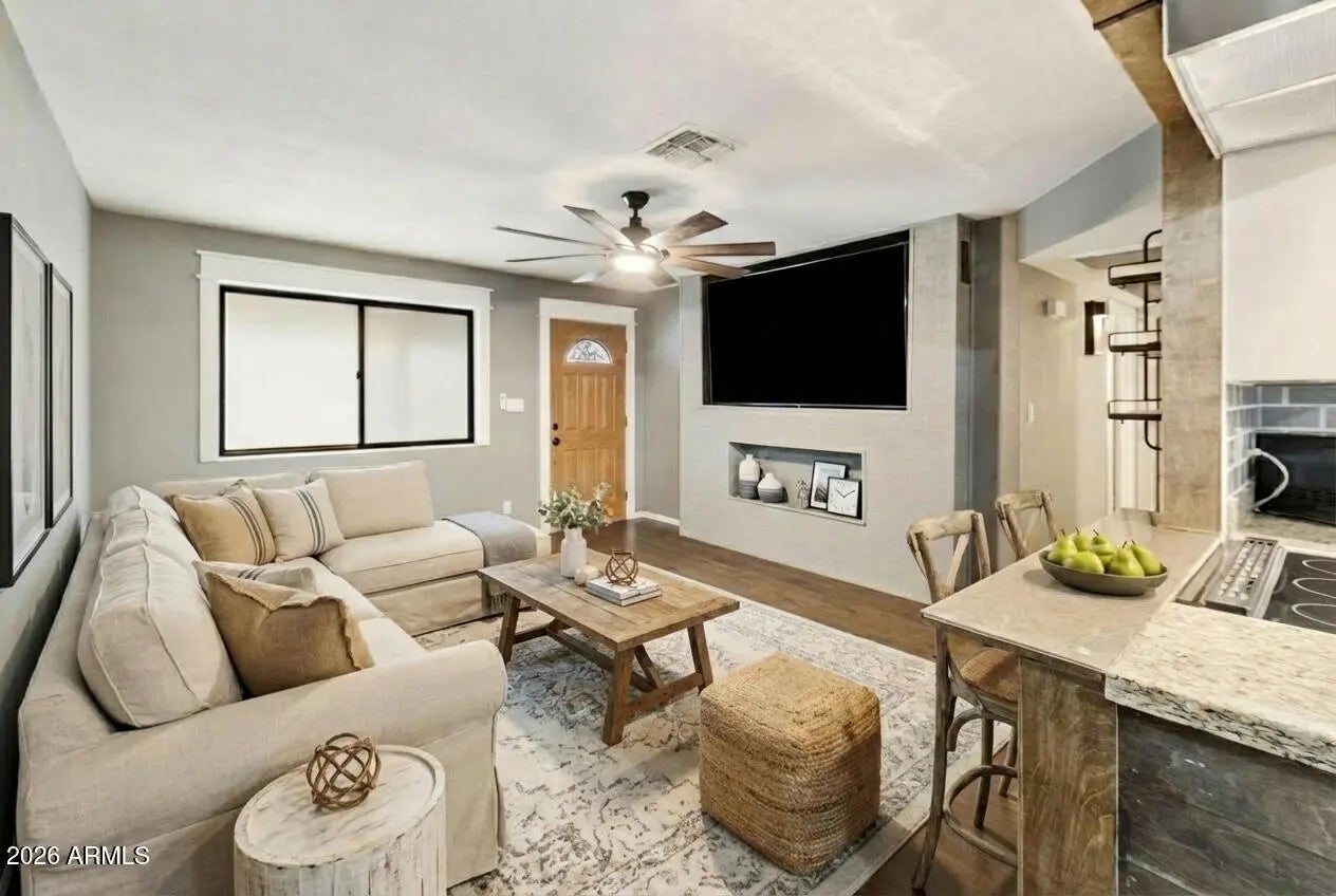 Photo of Listing #6965781