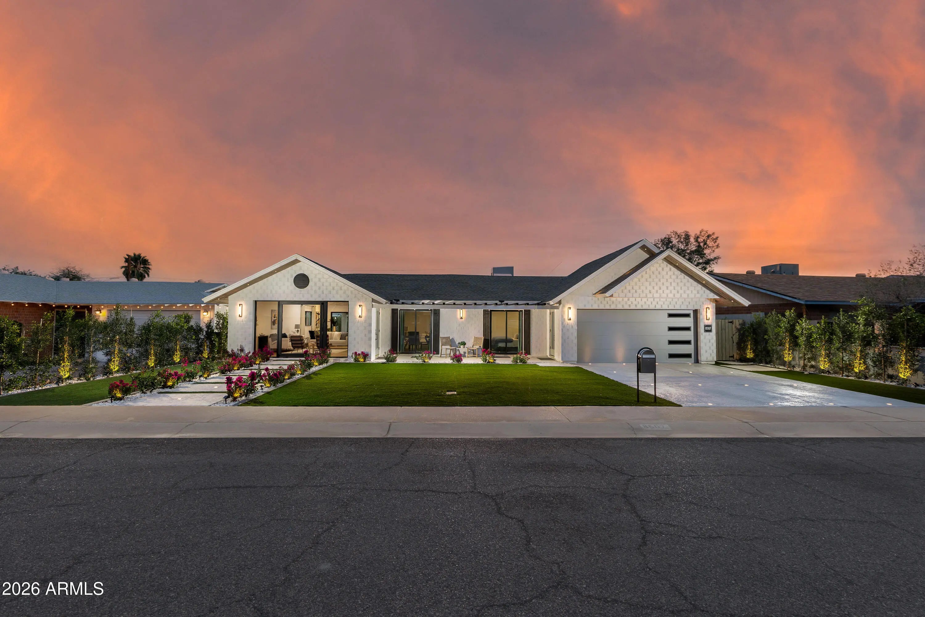 Photo of Listing #6974293