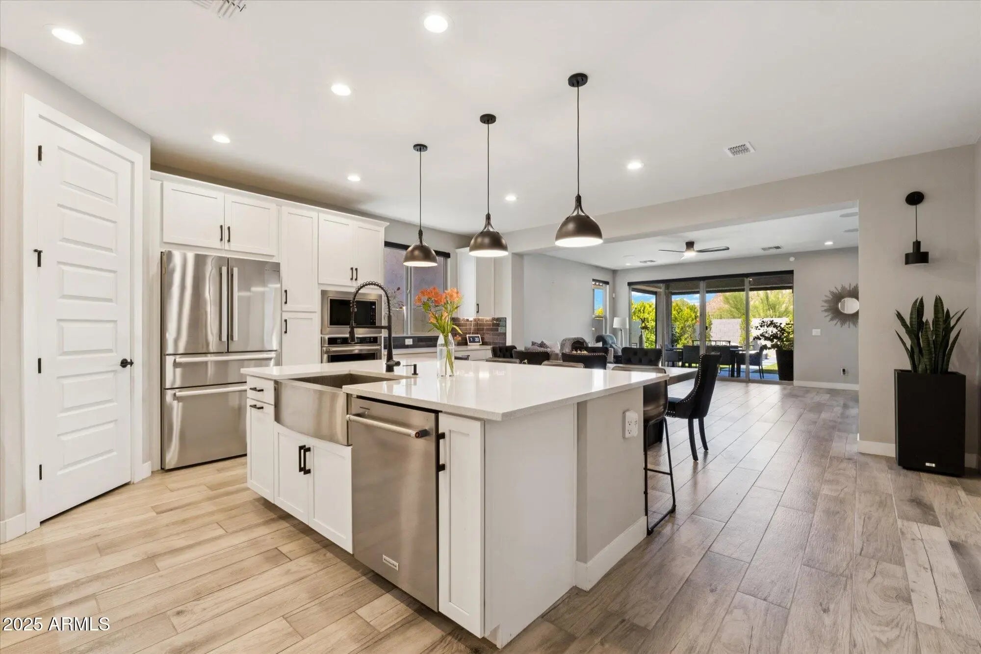 Photo of Listing #6965961