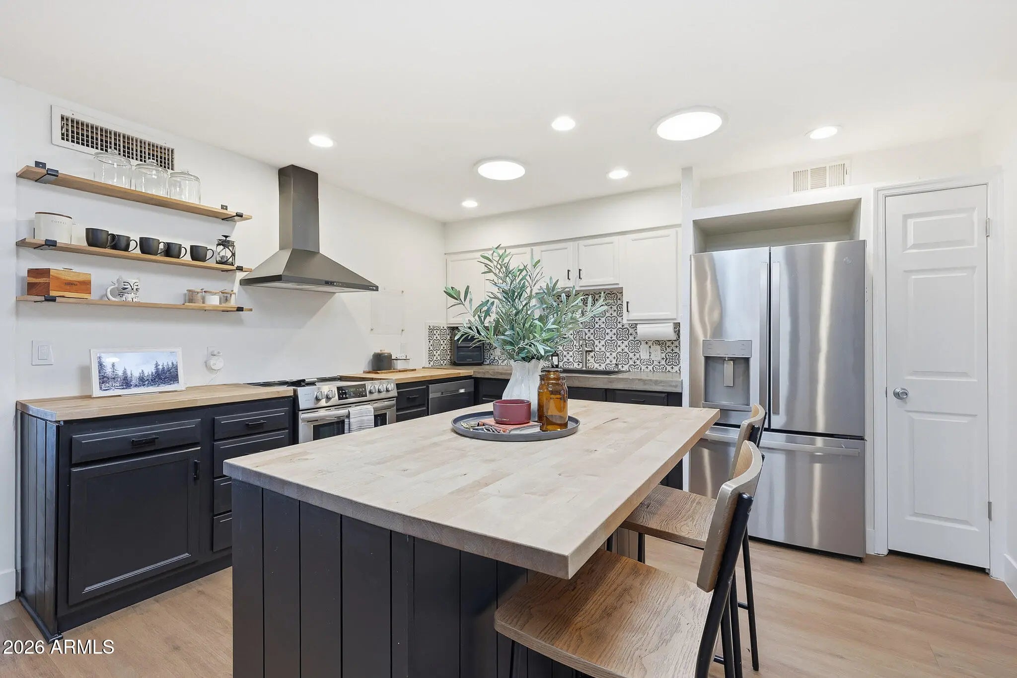 Photo of Listing #6965990