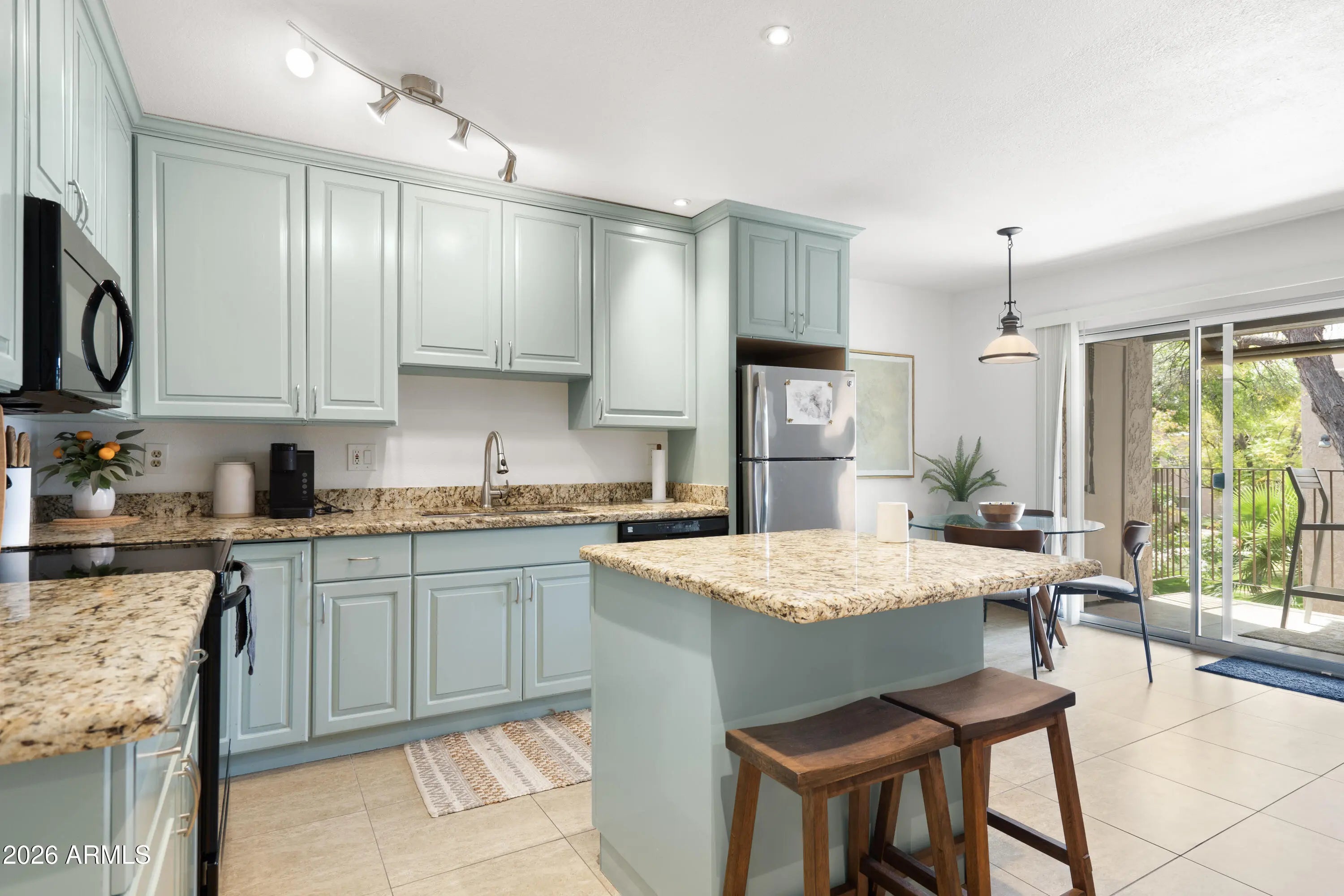 Photo of Listing #6966160