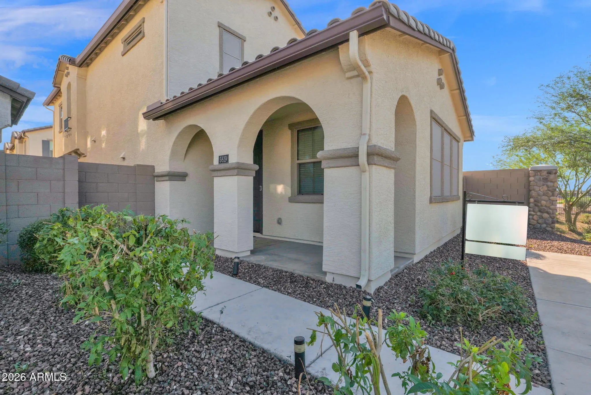 Photo of Listing #6966440