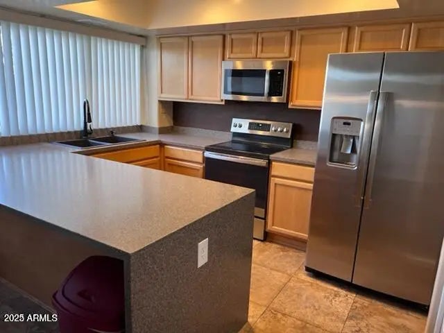 Photo of Listing #6966360